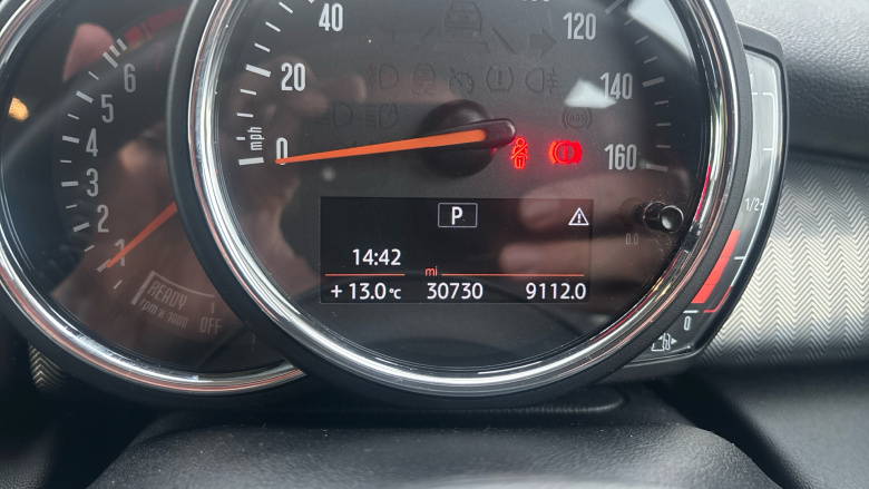 MINI Hatchback 1.5 Cooper Exclusive 5dr Auto Petrol Hatchback